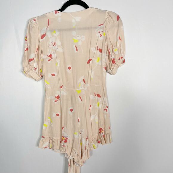 Olivaceous Small S Light Pink Floral Sassy and Sweet Romper Tie Waist Peach - Picture 2 of 12